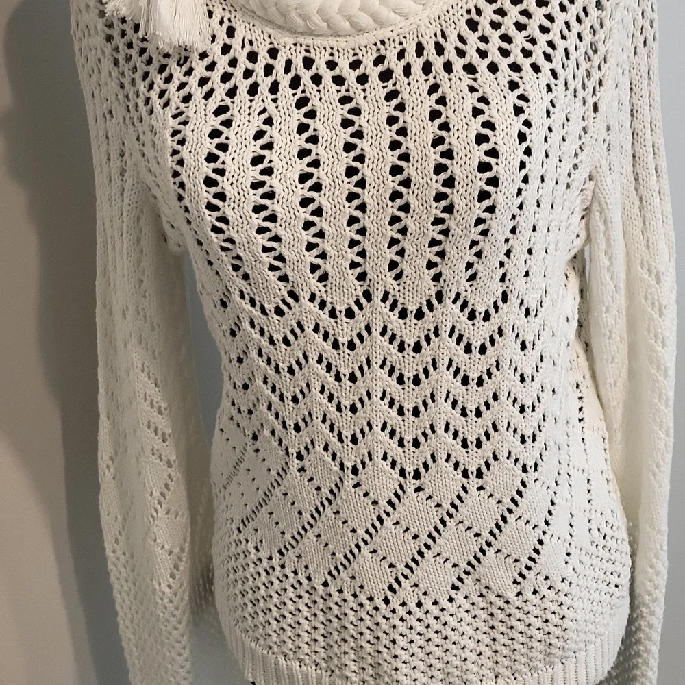 Erie crocheted sweater - Picture 3 of 12